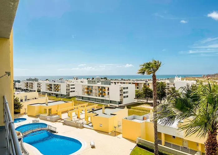 Sea View By & Marina #1869 شقة *