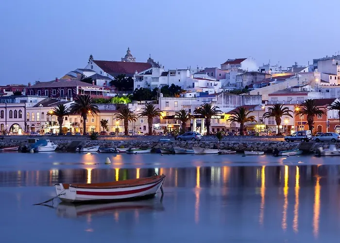 Sea View By & Marina #1869 شقة لاغوس